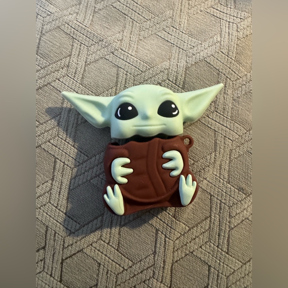 Baby Yoda, Grogu, Case for AirPods, silicone design. Star Wars.